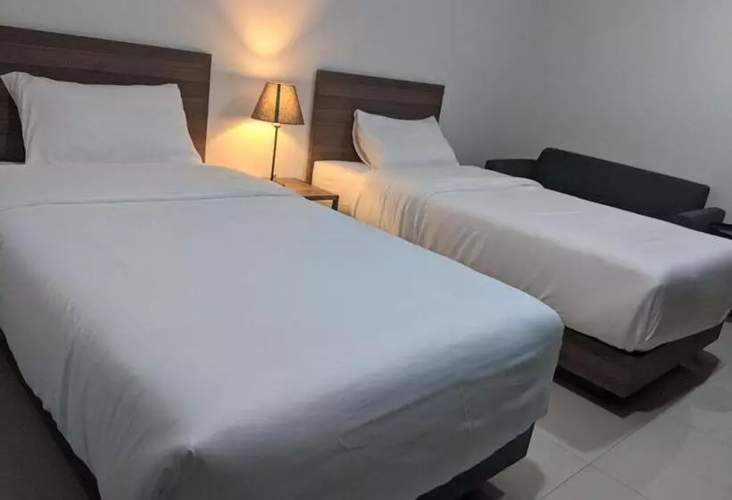 هتل Tassana Place