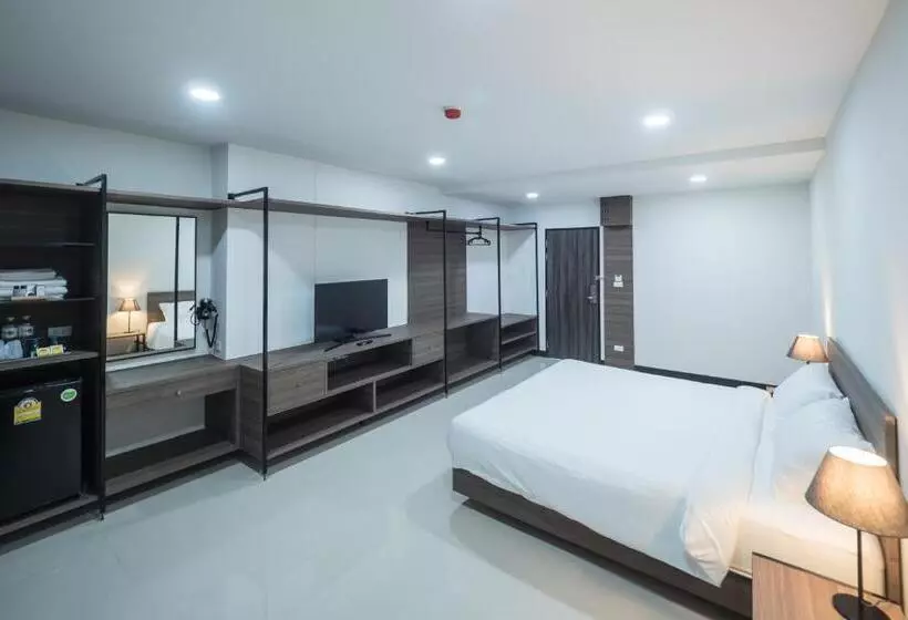 هتل Tassana Place