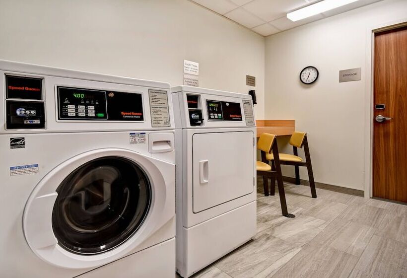 فندق Fairfield Inn & Suites By Marriott Plymouth