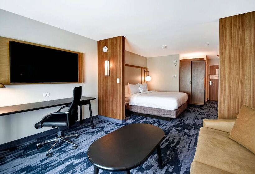 فندق Fairfield Inn & Suites By Marriott Plymouth