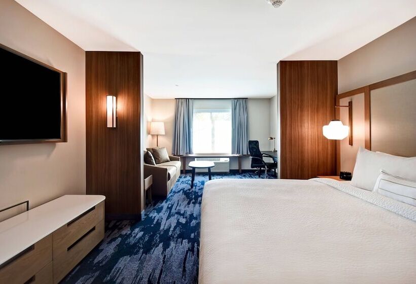 فندق Fairfield Inn & Suites By Marriott Plymouth