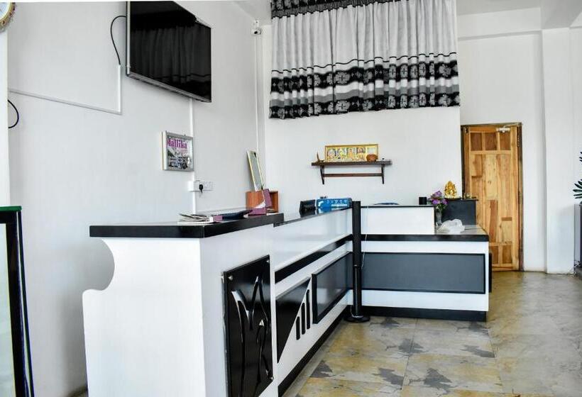 ホテル Mallika Resort