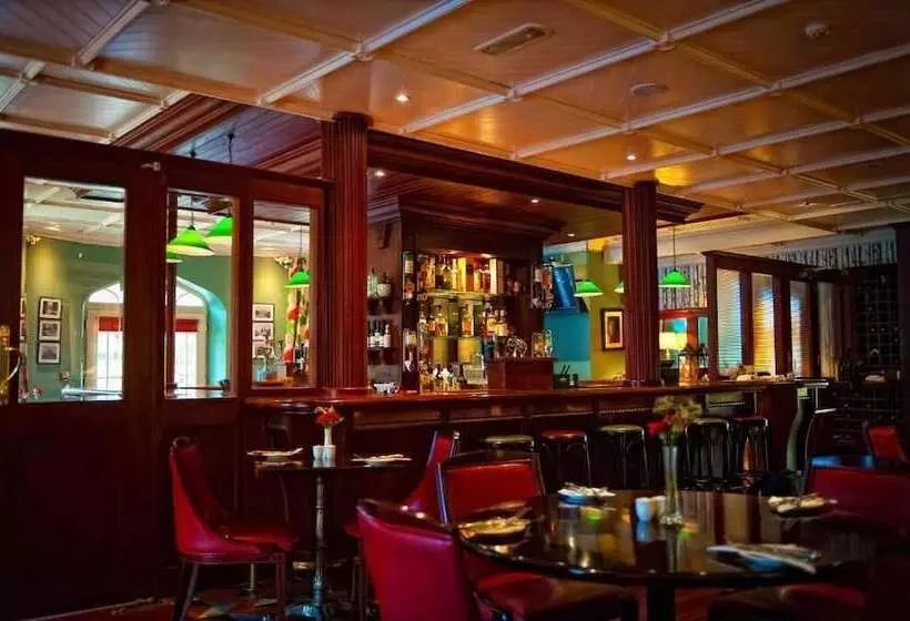 ホテル Step House