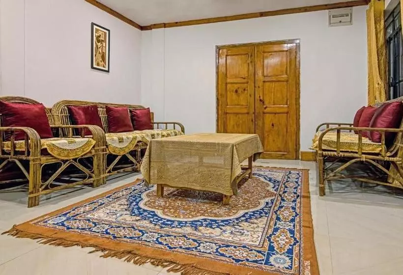 Hotelli Treebo Omega Stay Inn