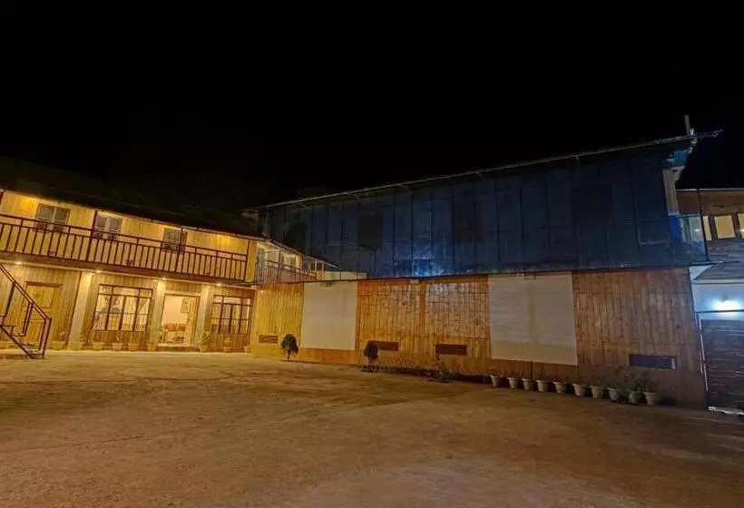 Hotelli Treebo Omega Stay Inn