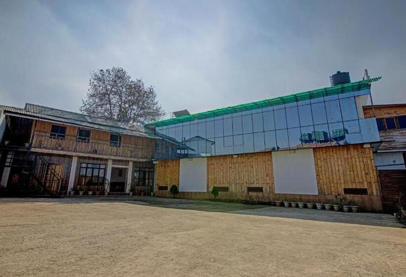 Hotel Treebo Omega Stay Inn