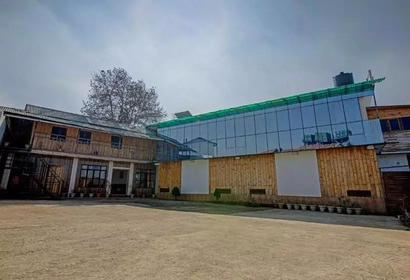 Hotelli Treebo Omega Stay Inn