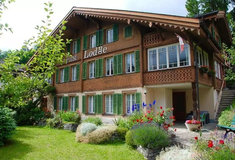 Bed and Breakfast First Lodge