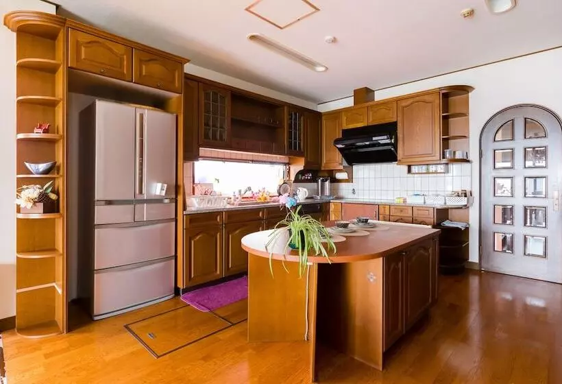ペンション Yolee Guest House