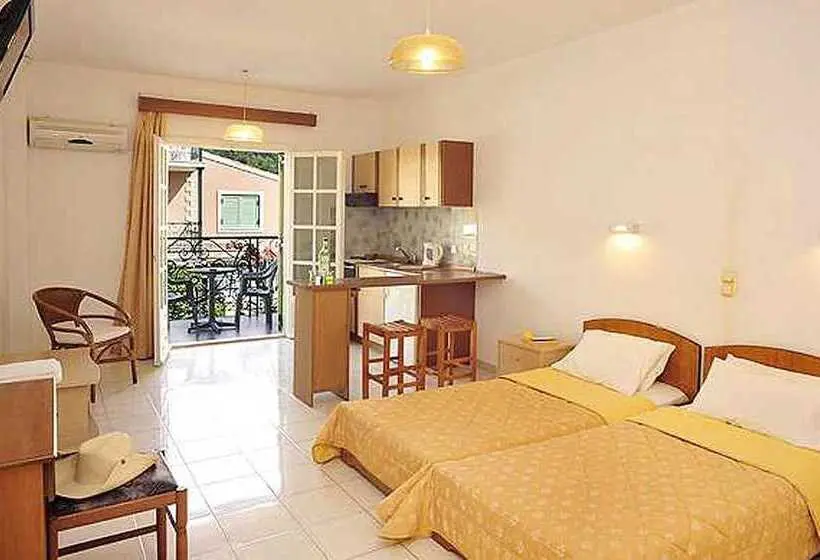 Philippos Kassiopi Apartments