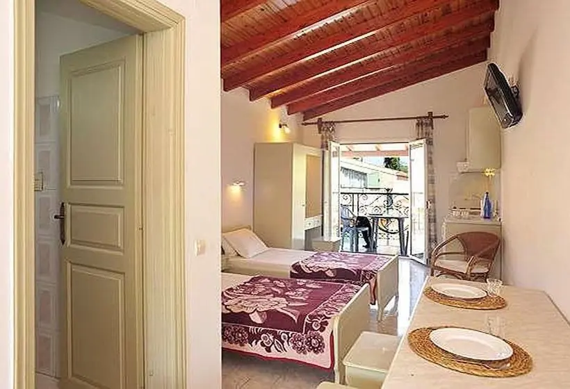 Philippos Kassiopi Apartments