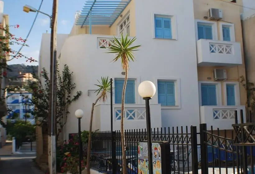 Renia Studios