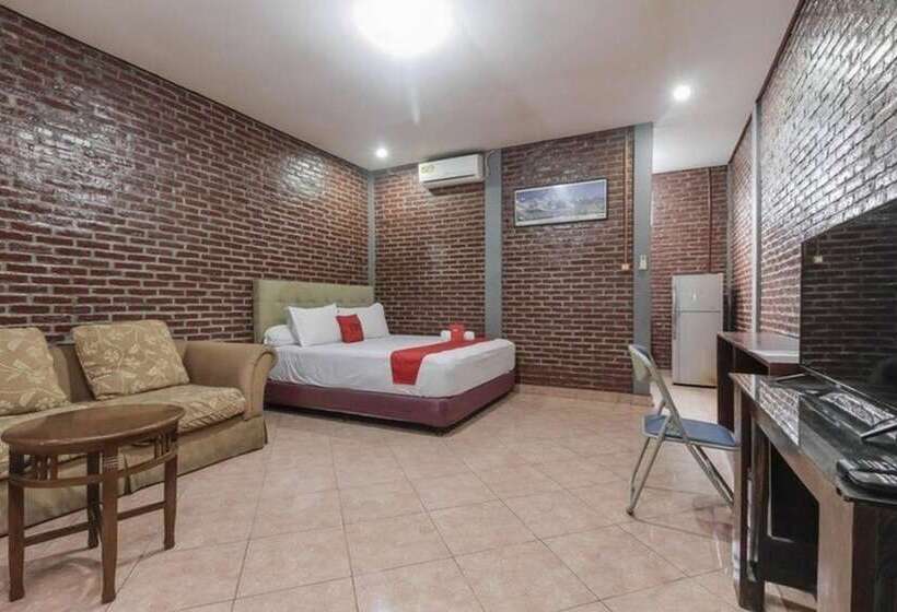 بنسيون Reddoorz Plus At Ampera Raya