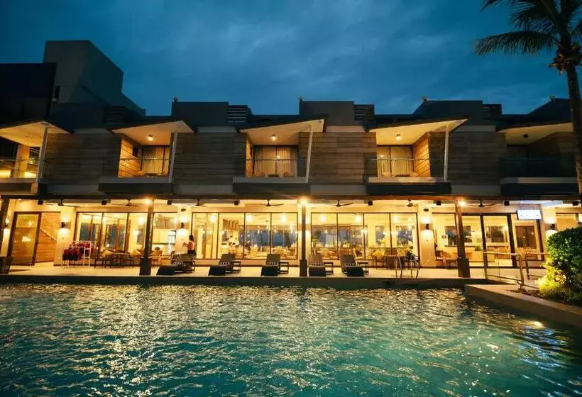 Alona by Jpark Island Resort