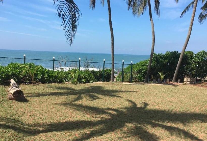 בית מלון כפרי Ayana Beach