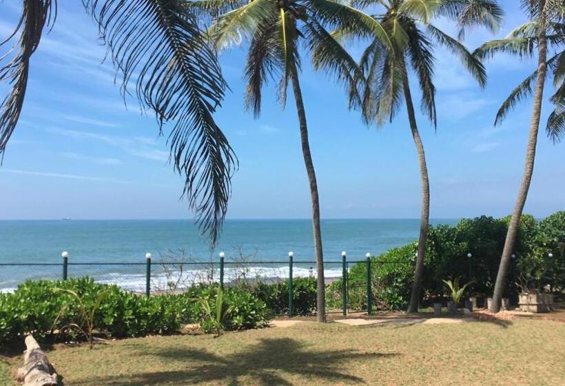 בית מלון כפרי Ayana Beach