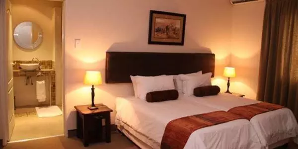 هتل Kalahari Lodge Kimberley