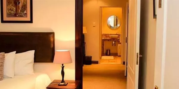 هتل Kalahari Lodge Kimberley