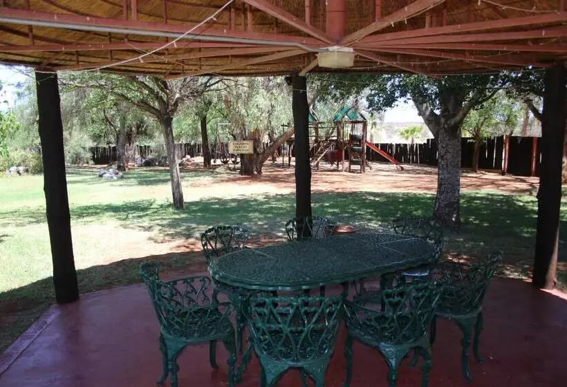 هتل Kalahari Lodge Kimberley