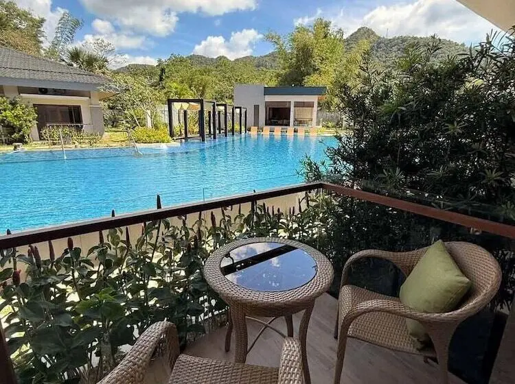 Awapuhi Hotel & Resort, Busuanga