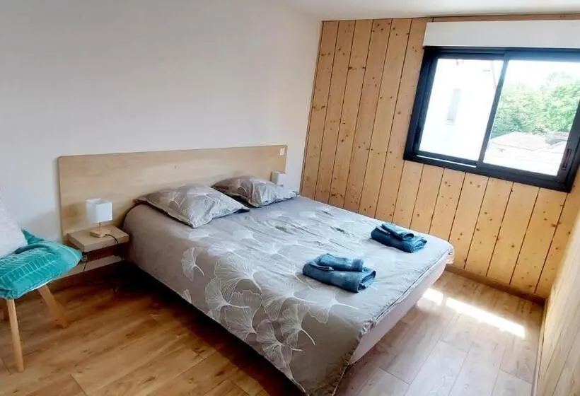 ペンション Le Gîte De L école De La Pierre