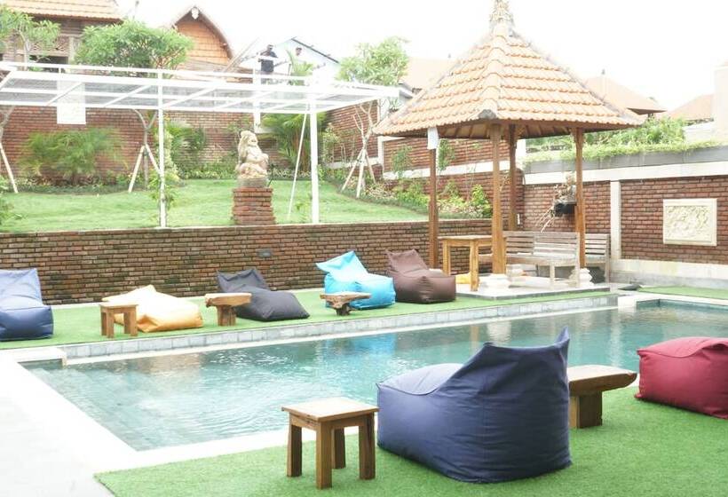 בית מלון כפרי Oka S Guest House Canggu