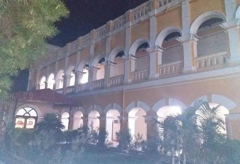 Hôtel Samrat