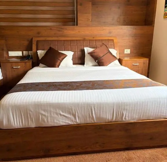 ホテル Raravies Family Restaurent Mattanur,near Kannur Airport