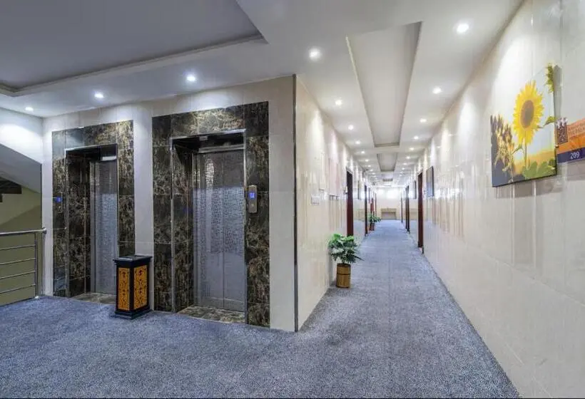 ホテル Al Qasr Al Mutar