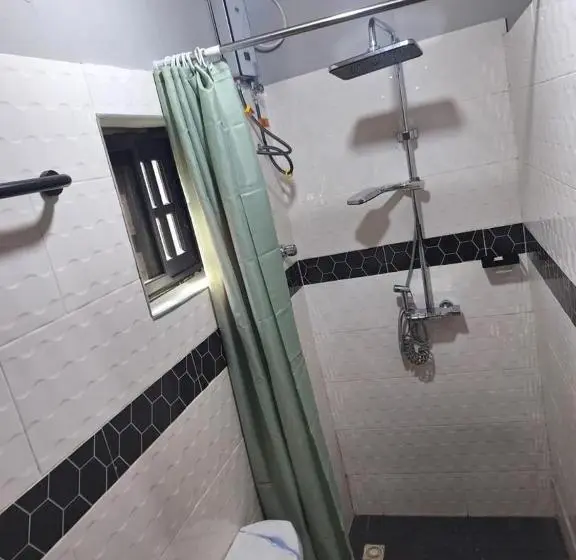 Belgha Bar And Hostel