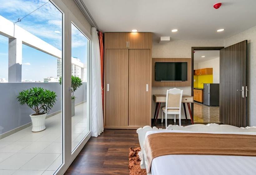 هتل Emerald Central