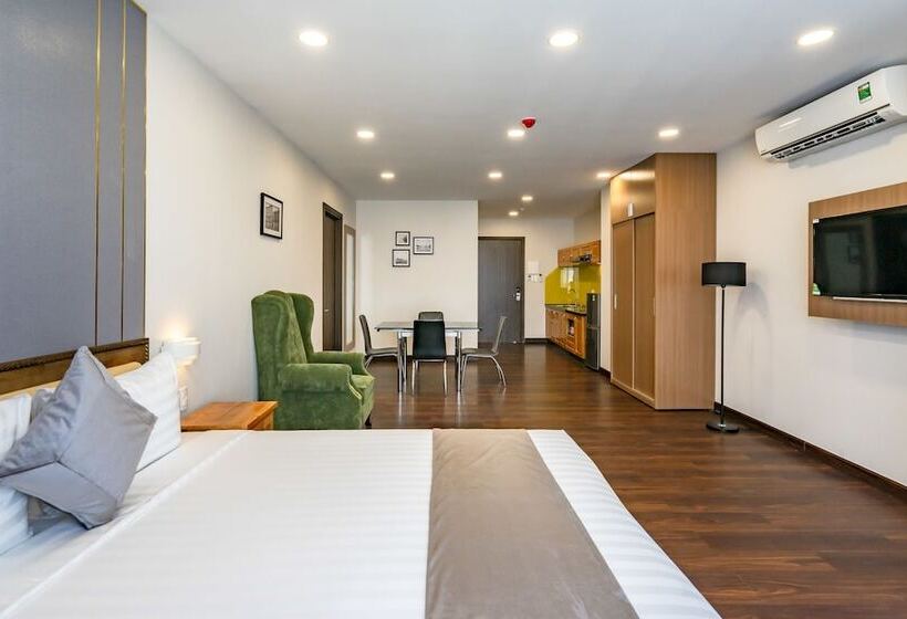 هتل Emerald Central