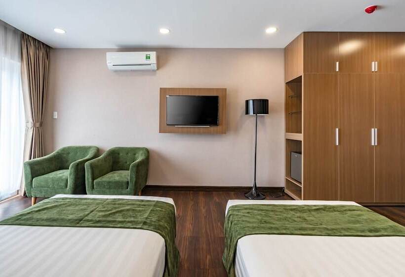 هتل Emerald Central