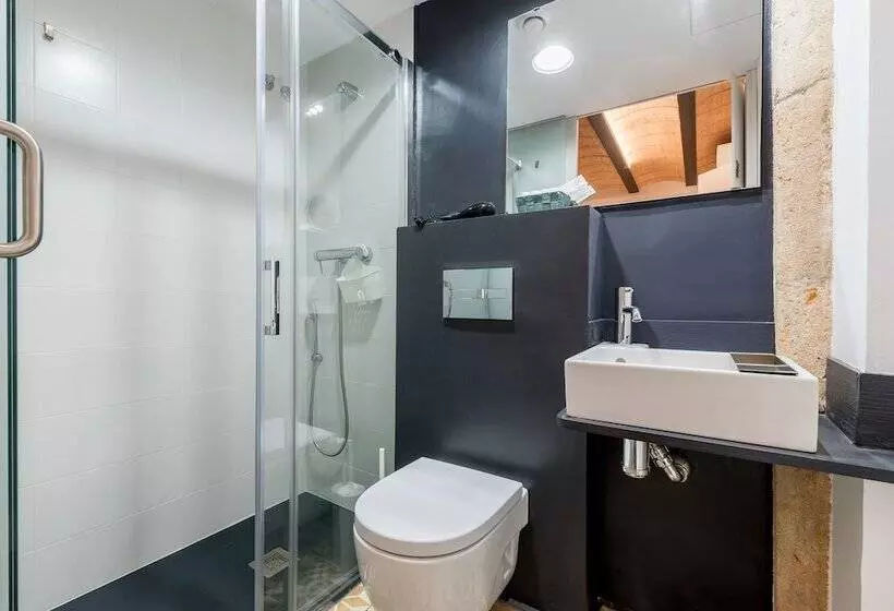 هتل Hostal 977