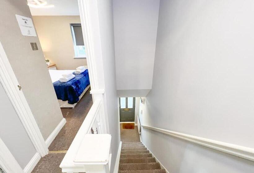 בית מלון כפרי Taylor Close