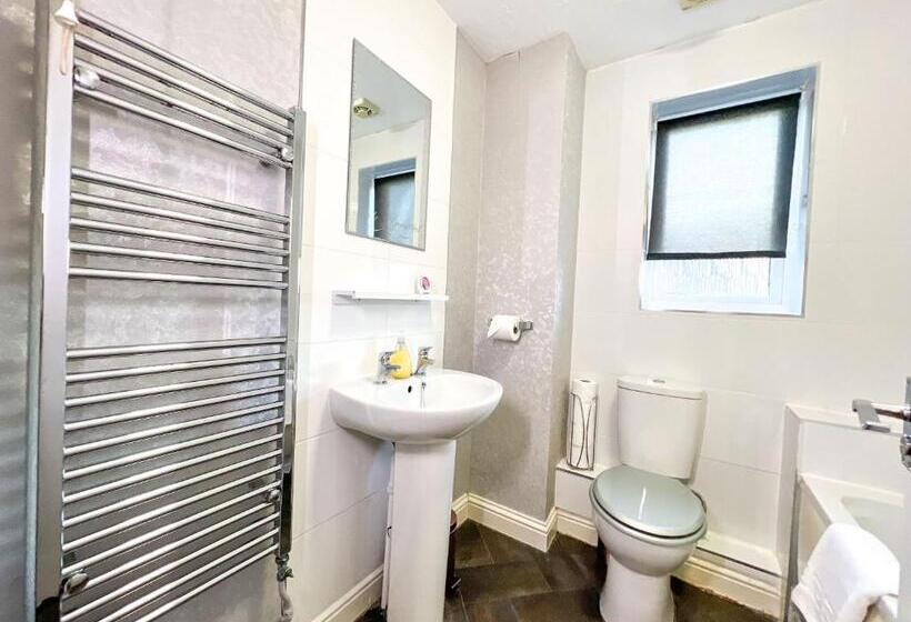 בית מלון כפרי Taylor Close