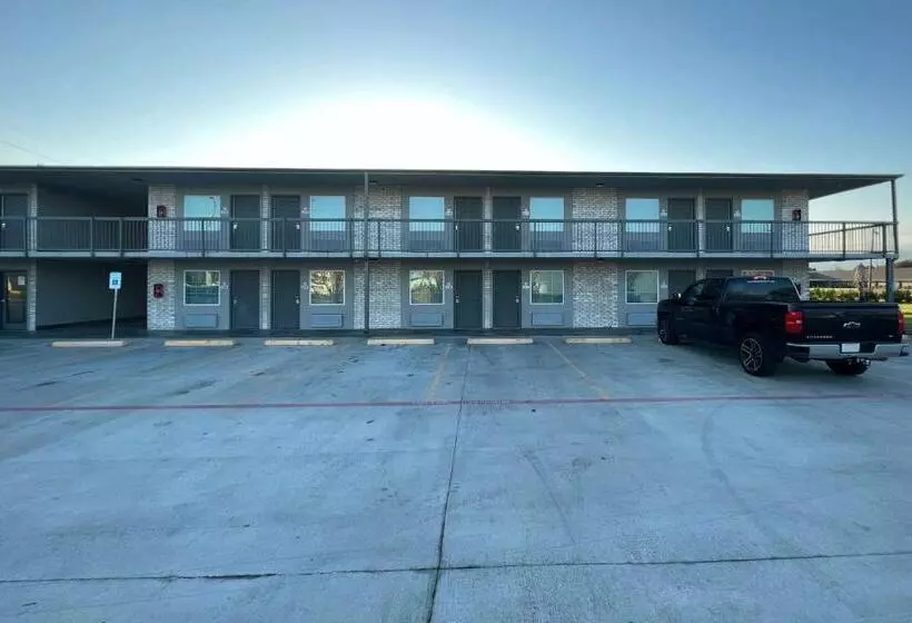 Motelli Super 8 By Wyndham Sulphur South