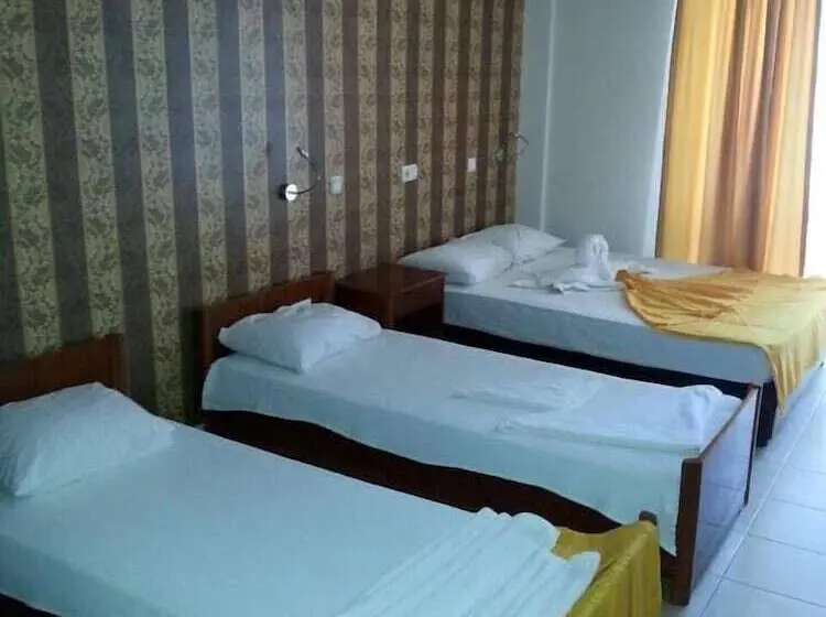 ホテル Didim Altinkum