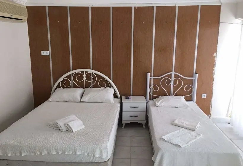 ホテル Didim Altinkum