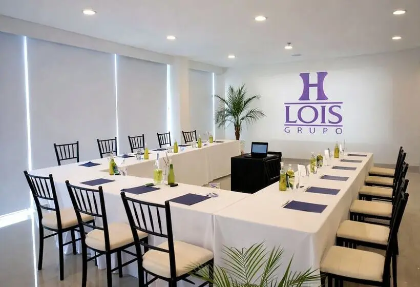 ホテル Lois Express Monterrey Aeropuerto La Fe