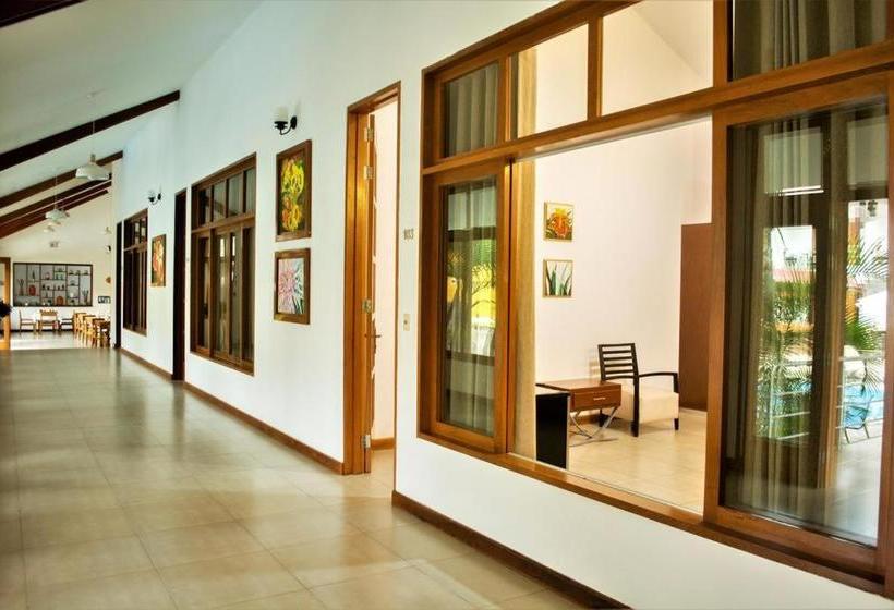 ホテル Colina De Montalva