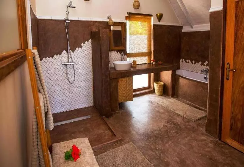 Lomakeskus Clove Island Villas & Spa
