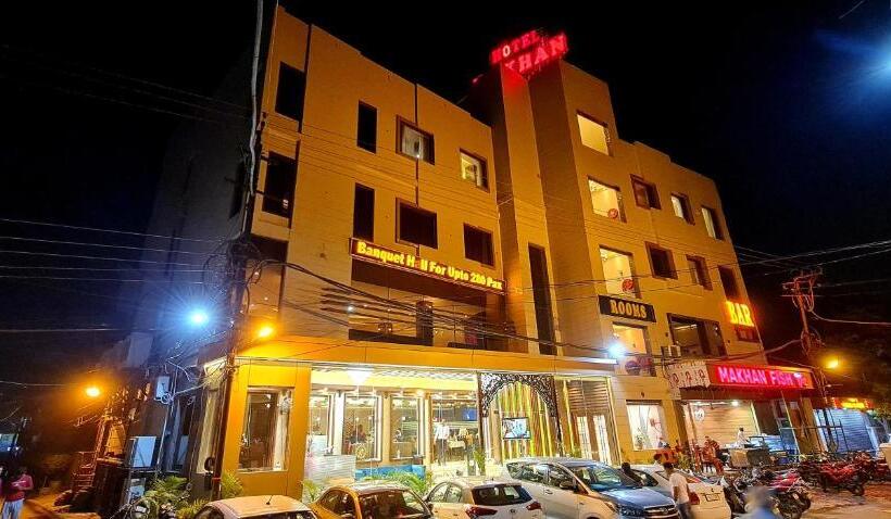 Отель Makhan Residency