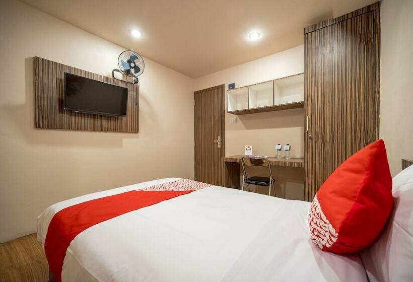 Отель Oyo 291 Medan City Syariah