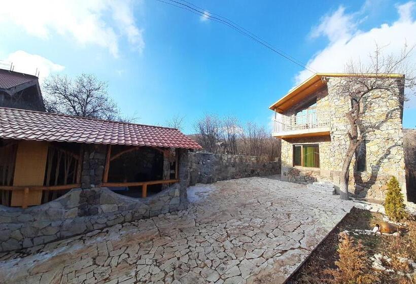 پانسیون Paradise Guest House