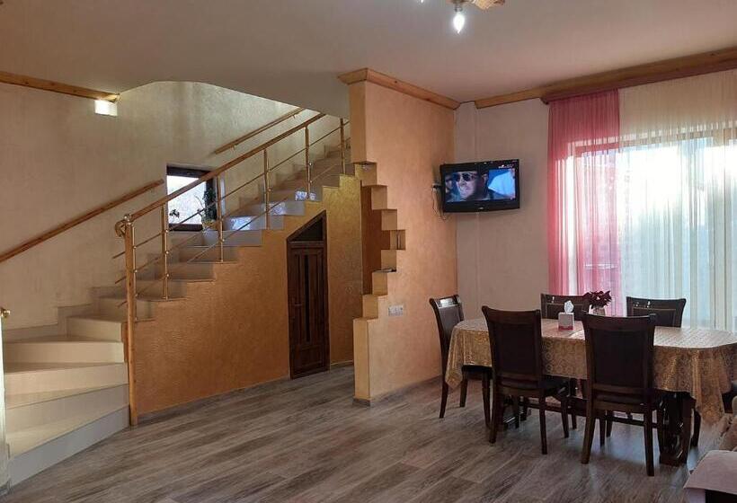 پانسیون Paradise Guest House