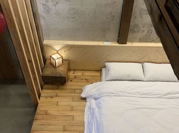 Yilan For A Night B&b