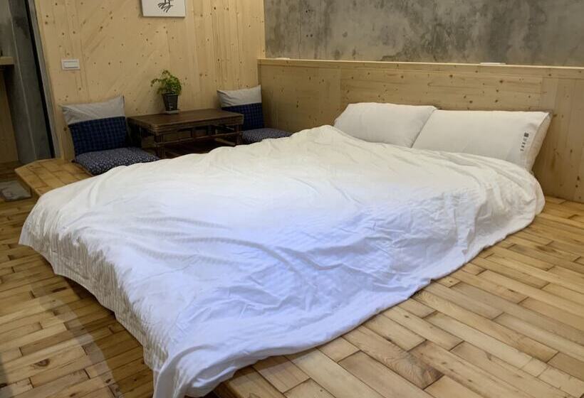 Yilan For A Night B&b