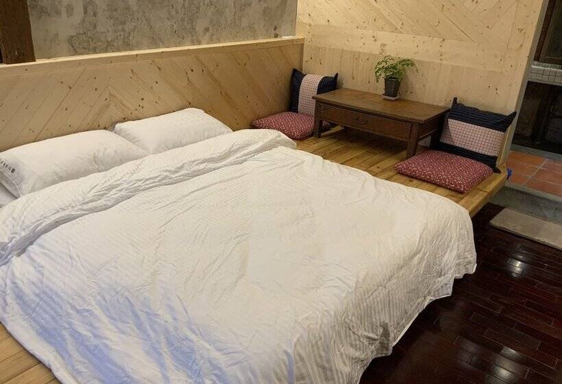 Yilan For A Night B&b