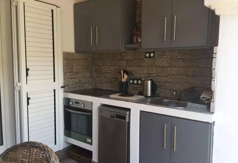 تختخواب و صبحانه Chez Virginie